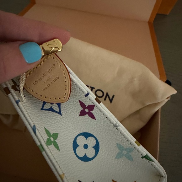 Louis Vuitton X Takashi Murakami Toiletry 19 BNIB - Picture 2 of 8